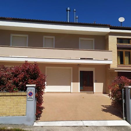 Apartamento Casa Rossella Porto SantʼElpidio Exterior foto