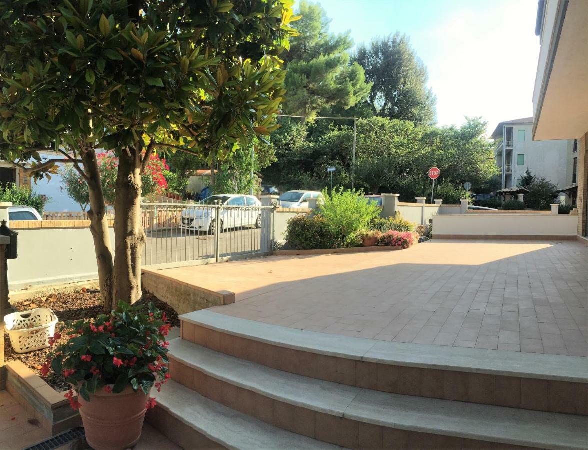 Apartamento Casa Rossella Porto SantʼElpidio Exterior foto